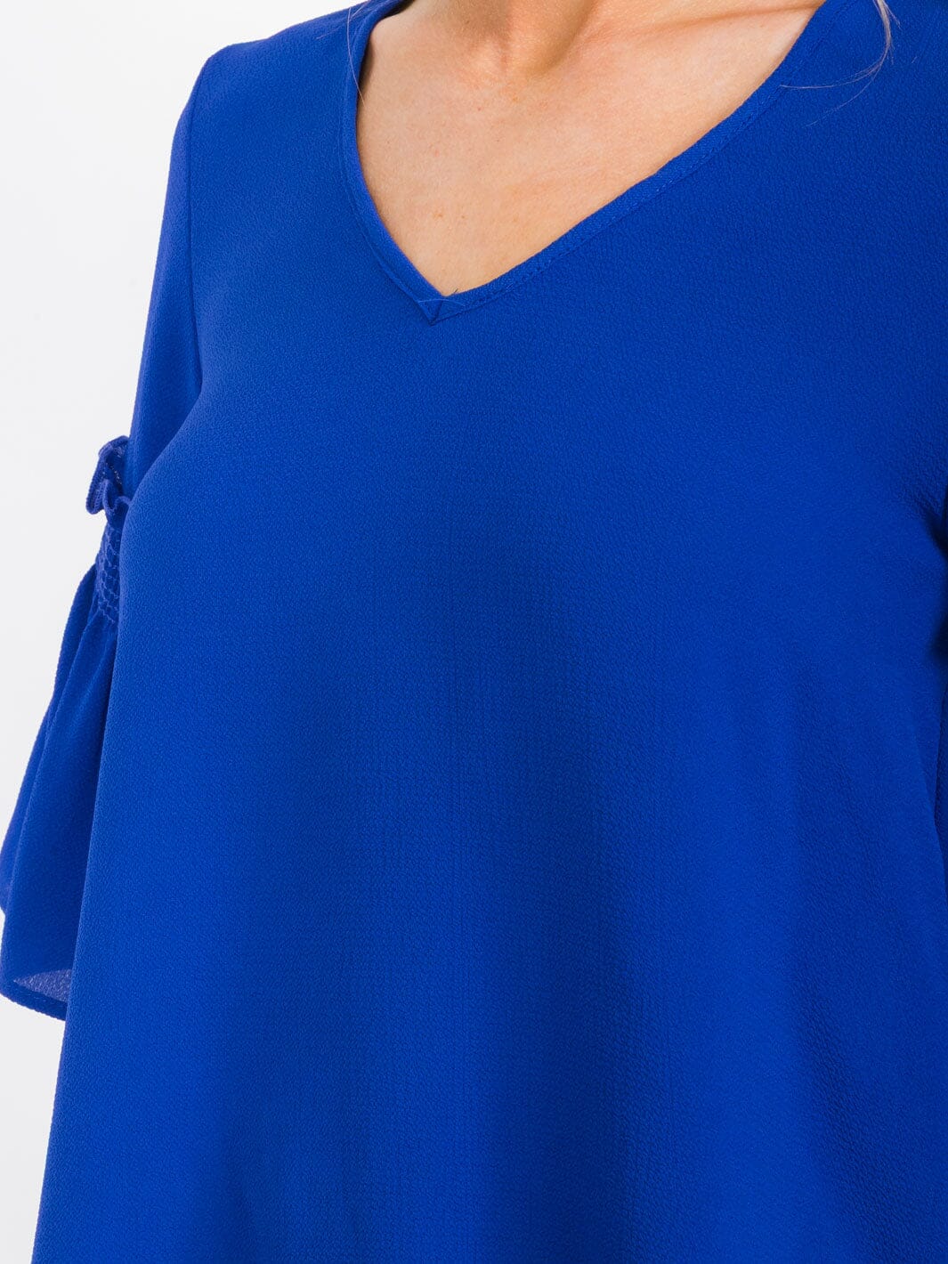 WOMEN'S SHORT RUFFLE SLEEVES V-NECK BLOUSE