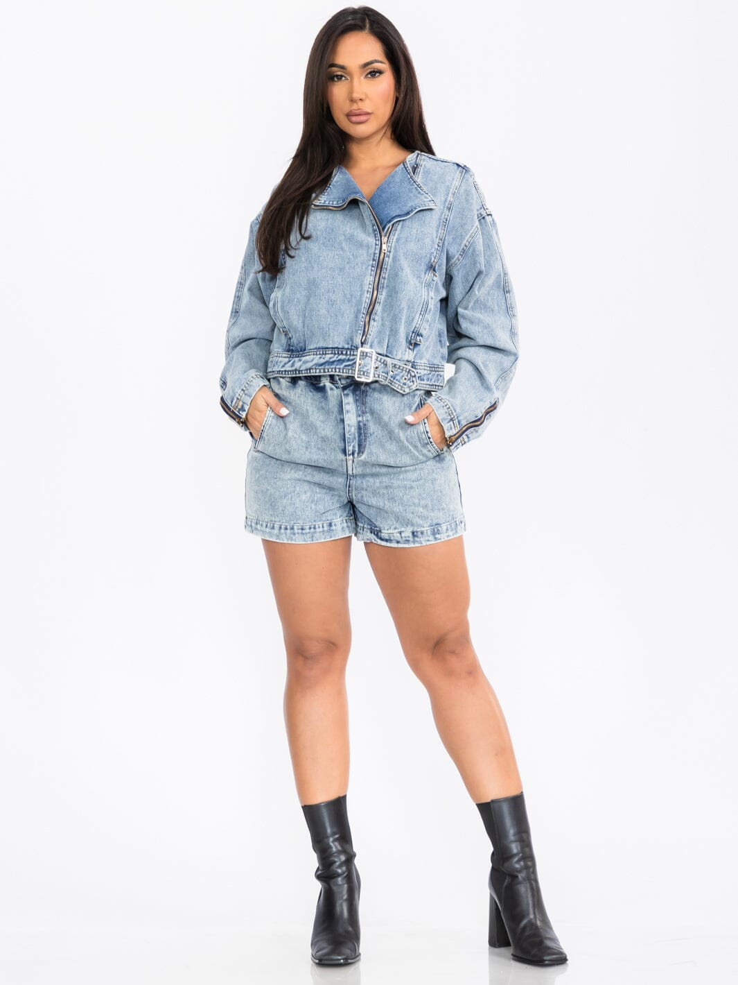 WOMEN'S LONG SLEEVE JACKET & BUTTON CLOSURE SHORTS DENIM 2PC. SET