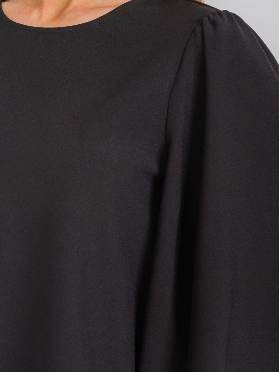WOMEN'S SHORT SLEEVE SOLID BLOUSE