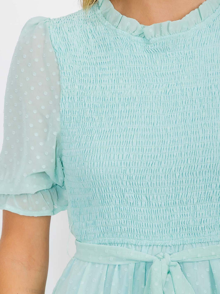 WOMEN'S SHORT SLEEVES SMOCK SELF TIE SWISS DETAILED MINI DRESS