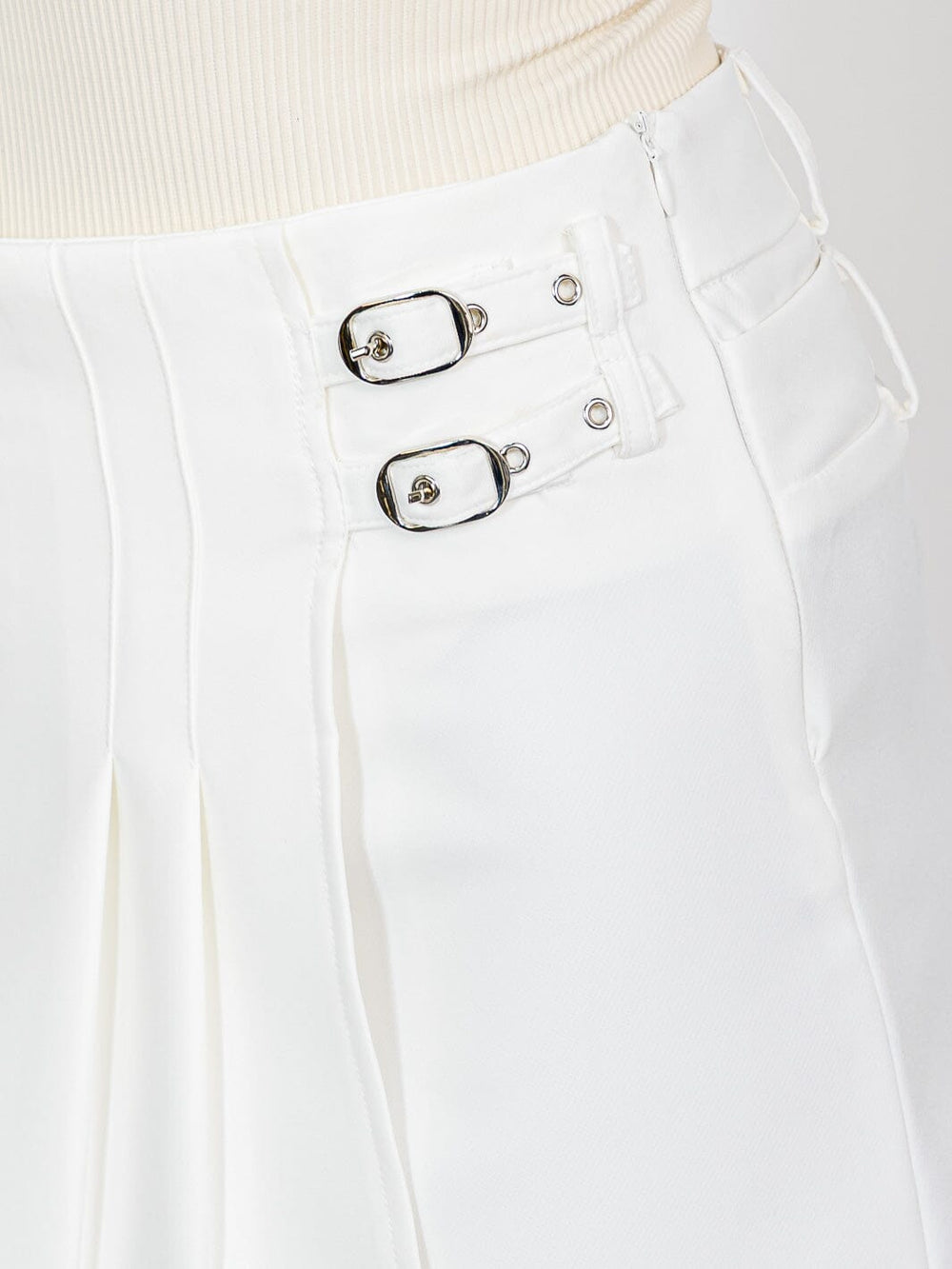 WOMEN'S ZIPPER CLOSURE PLEATED MINI SKORT