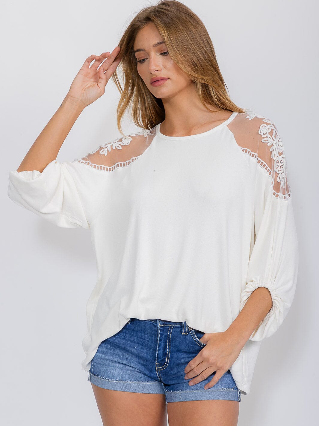 WOMEN'S SHORT SLEEVE CROCHET LACE DETAILED BLOUSE