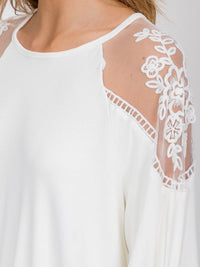WOMEN'S SHORT SLEEVE CROCHET LACE DETAILED BLOUSE