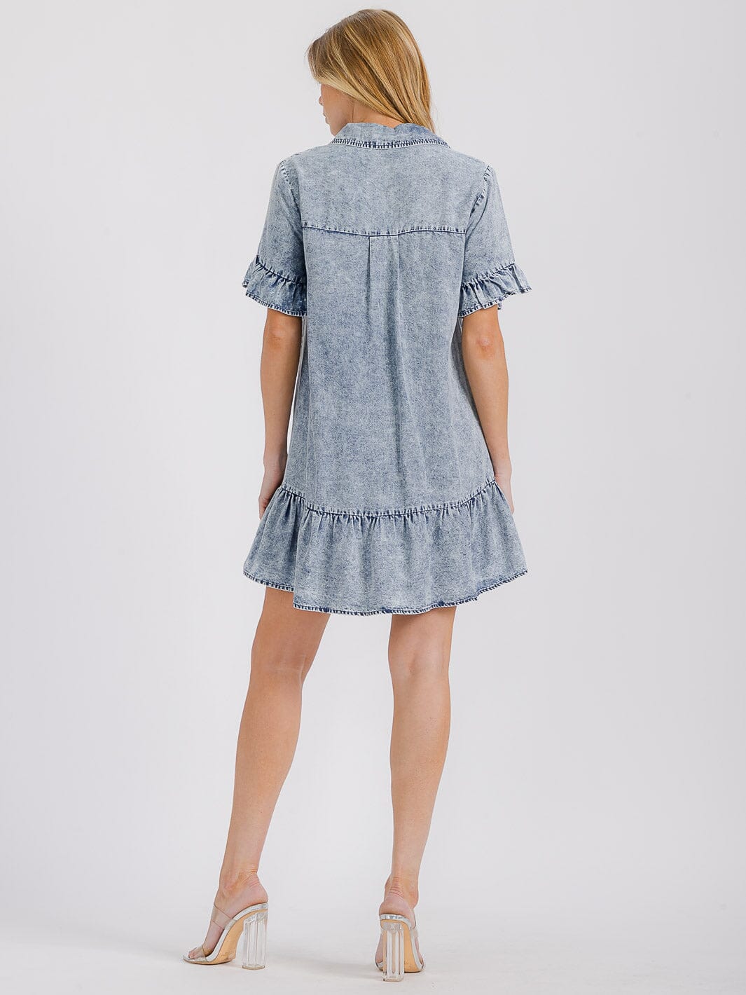 WOMEN'S SHORT SLEEVE BUTTON UP FRONT POCKET RUFFLEE BOTTOM HEM WASHED MINI DRESS