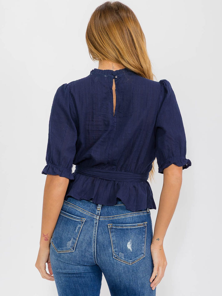 WOMEN'S SHORT SLEEVE SELF TIE DETAILED BLOUSE