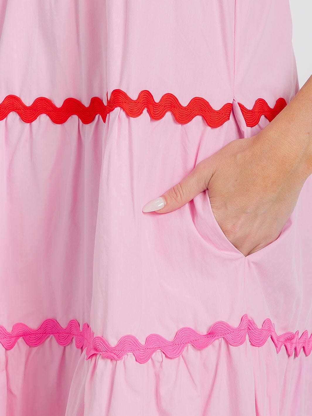 WOMEN'S SLEEVELESS SQUARE NECK SMOCK FRONT POCKETS TIERED MAXI DRESS