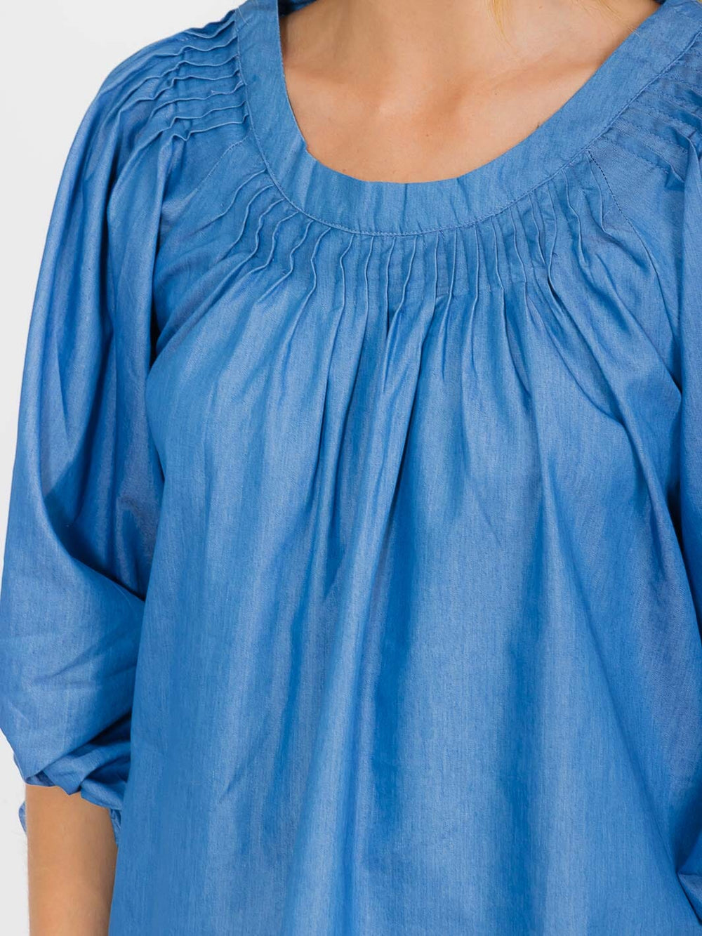 WOMEN'S 3/4 SLEEVE LOOSE FIT BLOUSE