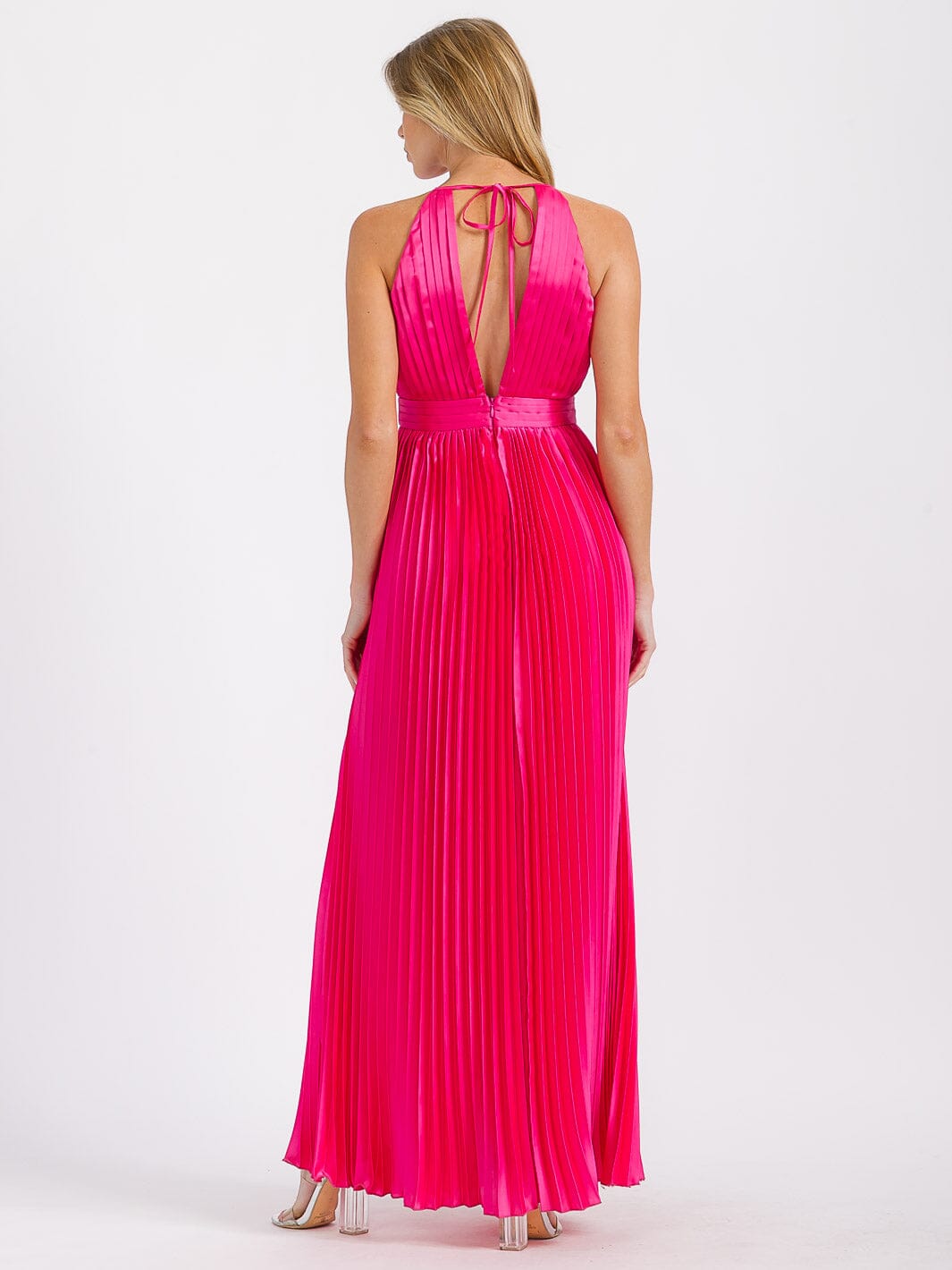 WOMEN'S SLEEVELESS V-NECK OPEN BACK PLEATED MAXI DRESS