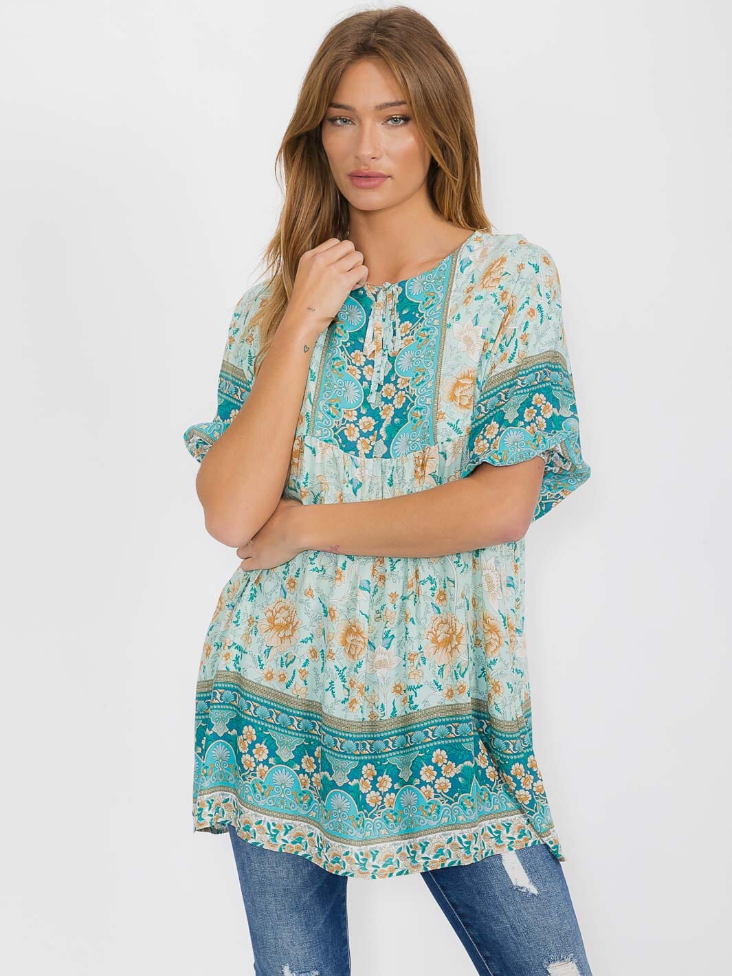 WOMEN'S SHORT SLEEVE TIERED FRONT POCKETS TUNIC BLOUSE