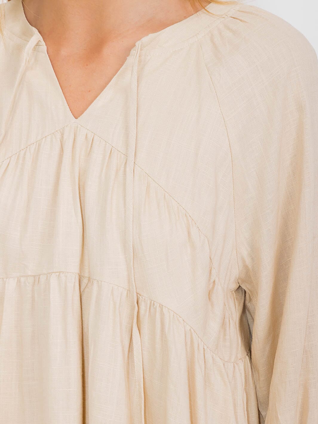 WOMEN'S LONG SLEEVE V-NECK TIERED TUNIC BLOUSE