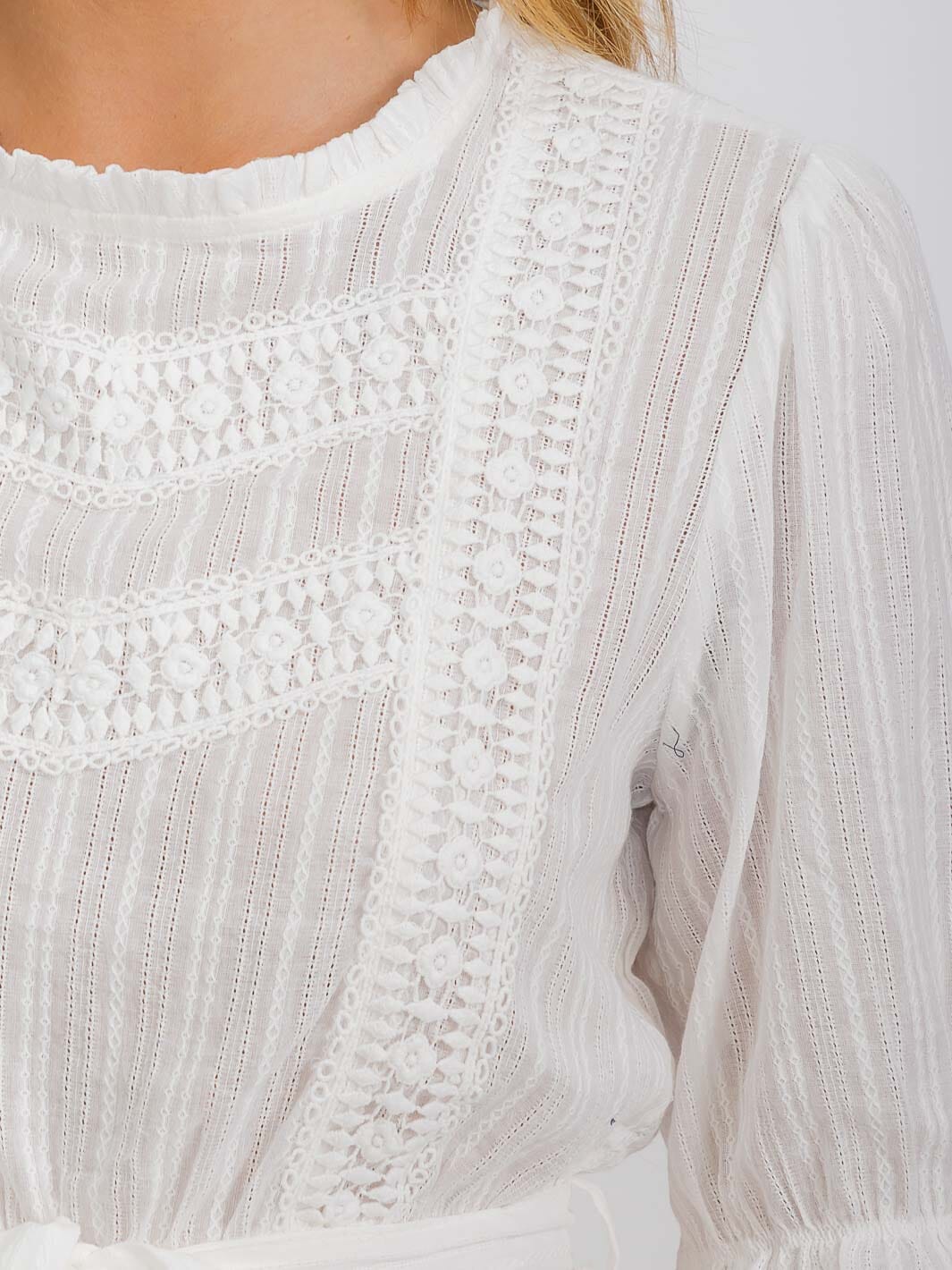 WOMEN'S SHORT SLEEVE SELF TIE DETAILED BLOUSE