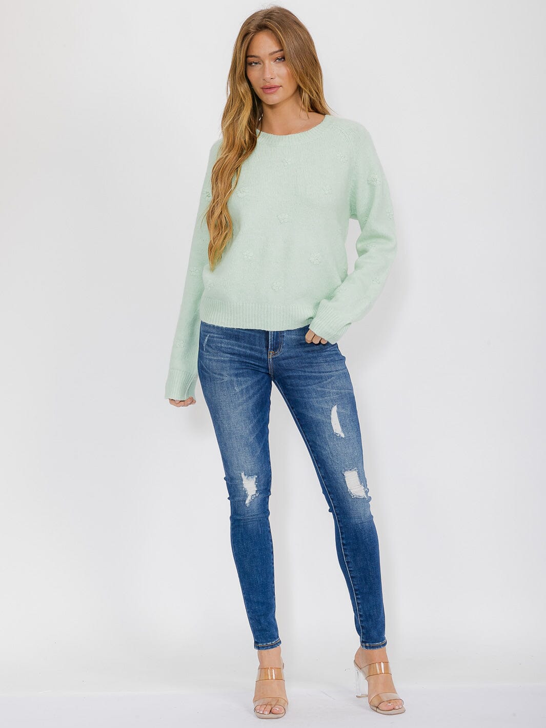 WOMEN'S LONG SLEEVE FLOWER DETAILED PULLOVER SWEATER