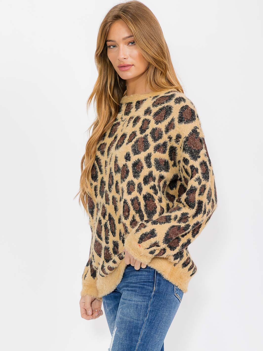 WOMEN'S LONG SLEEVE ANIMAL PRINT PULLOVER SWEATER
