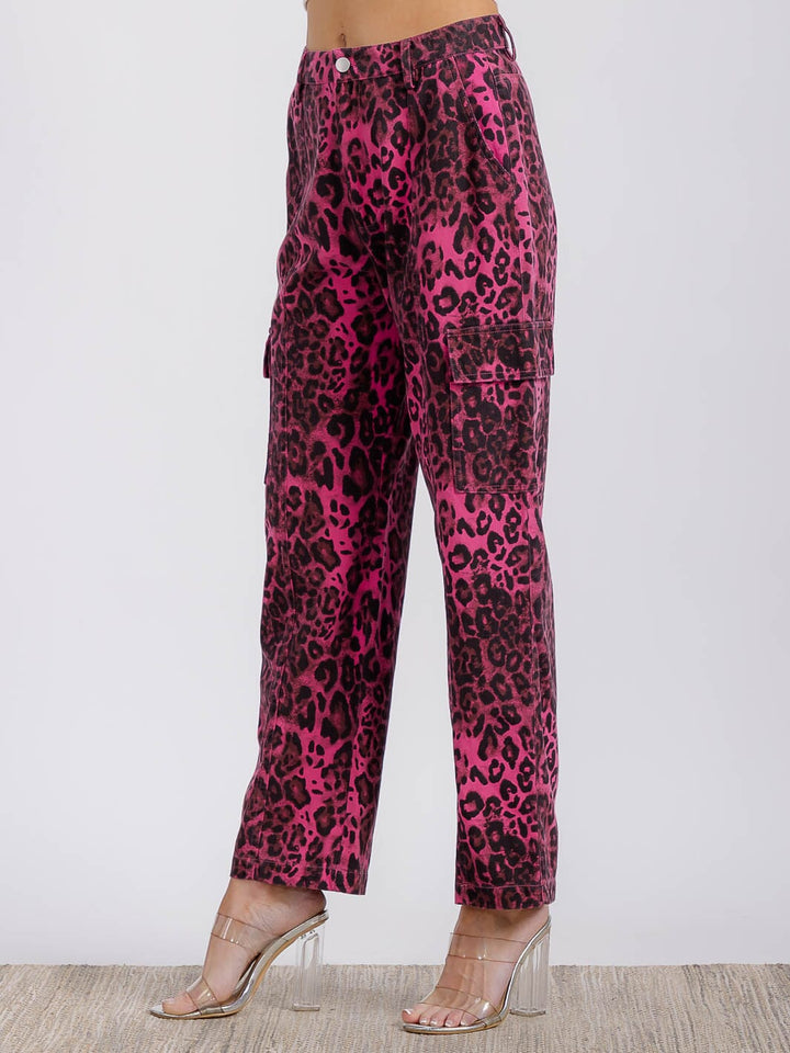 WOMEN'S BUTTON CLOSURE FRONT POCKETS ANIMAL PRINT DENIM WIDE LEG PANTS