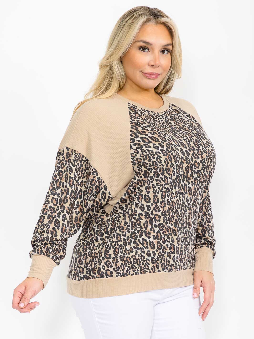 PLUS SIZE LONG SLEEVE ANIMAL PRINT TOP