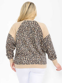 PLUS SIZE LONG SLEEVE ANIMAL PRINT TOP
