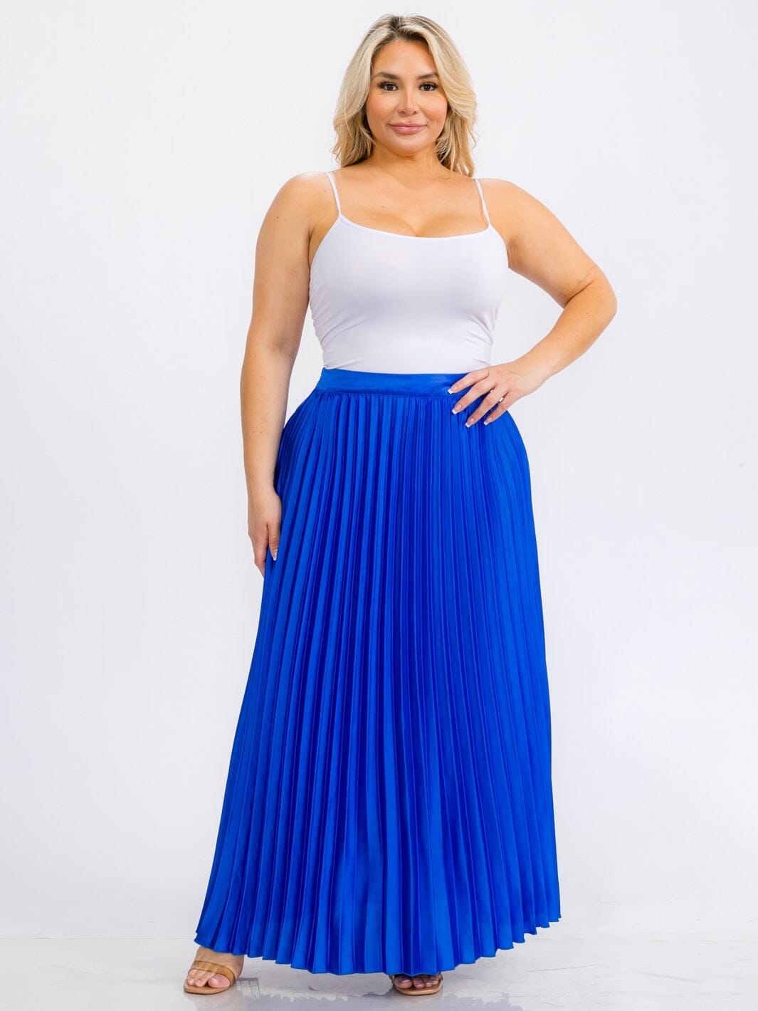 PLUS SIZE ZIPPER CLOSURE PLEATED MAXI SKIRT