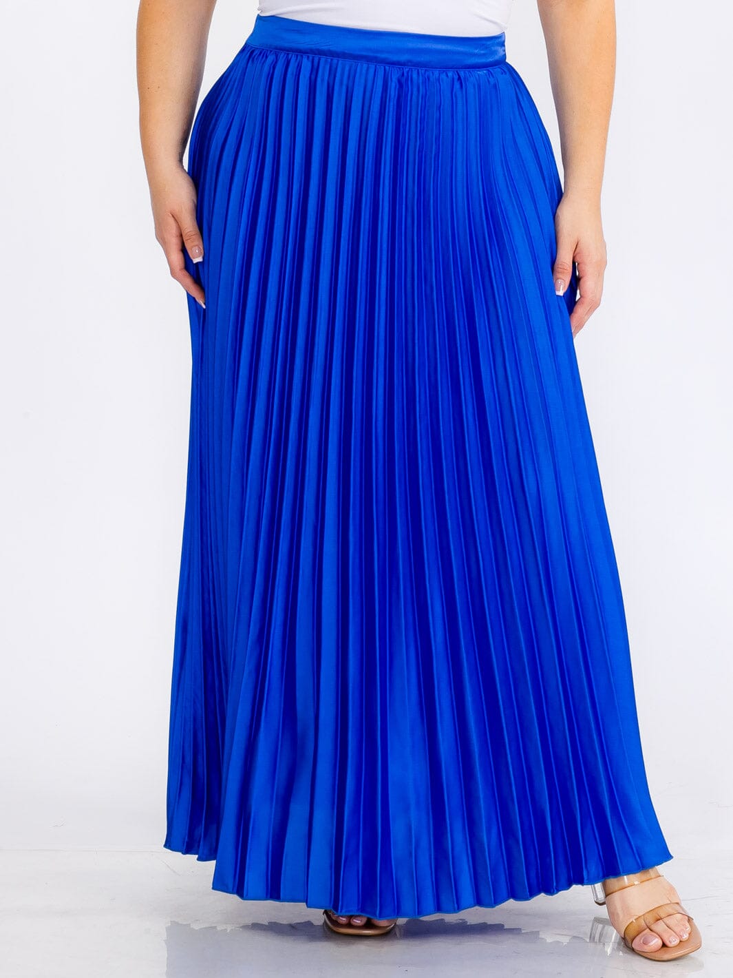 PLUS SIZE ZIPPER CLOSURE PLEATED MAXI SKIRT