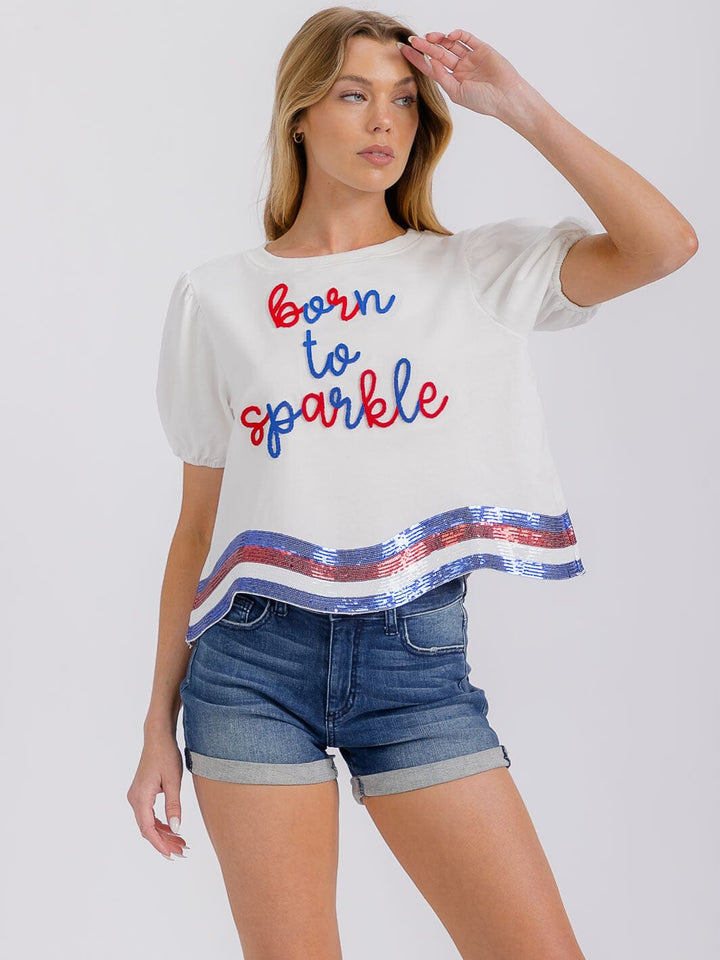 WOMEN'S SHORT SLEEVE TRIM DETAILED PATRIOTIC PRINT TOP
