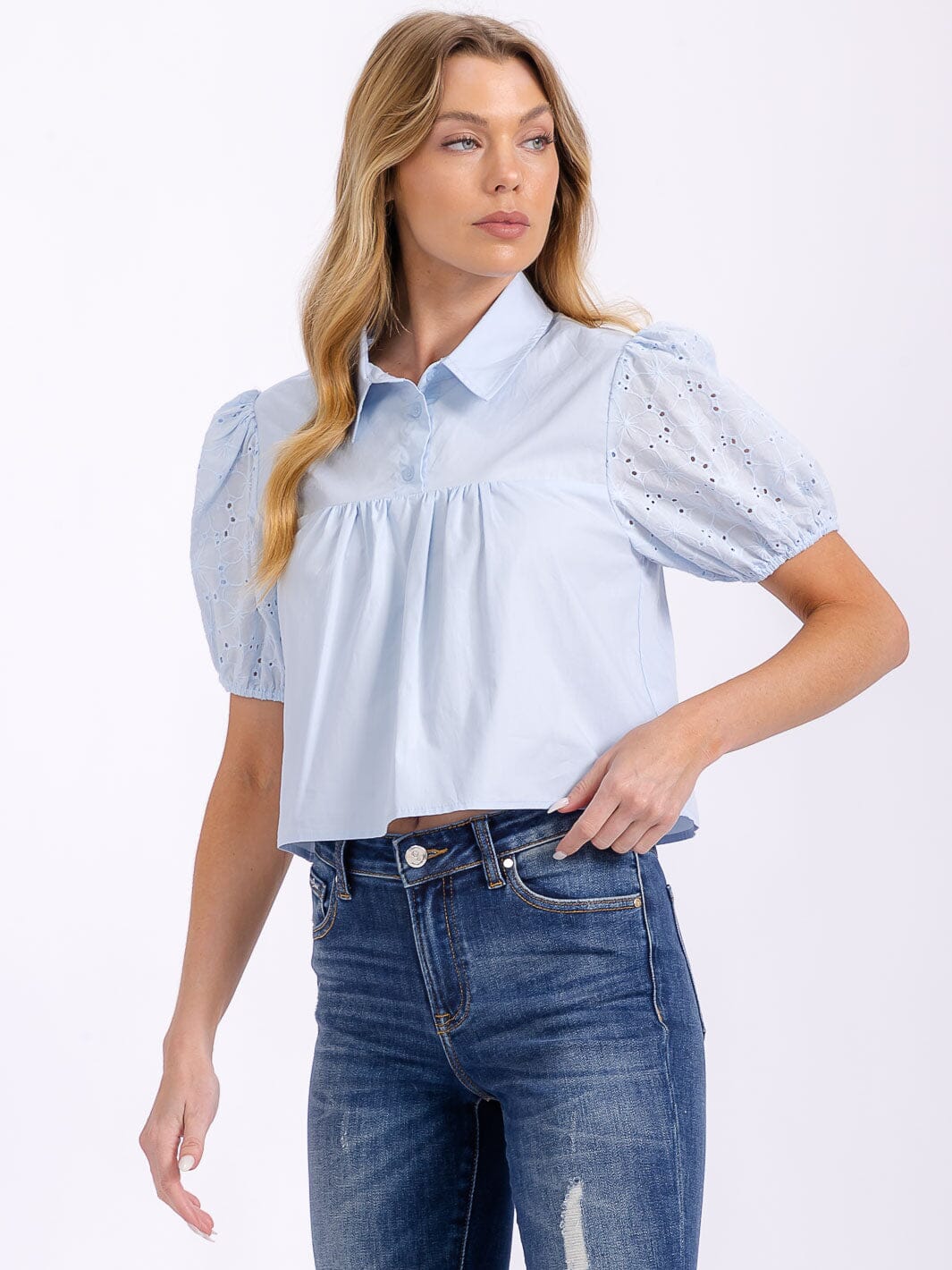 WOMEN'S SHORT EYELET SLEEVES BUTTON UP COLLAR BLOUSE