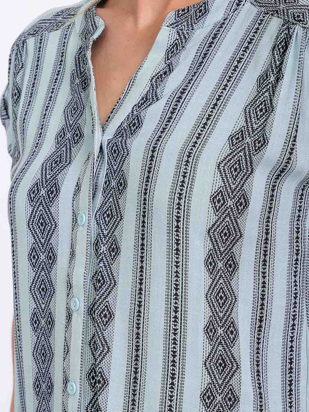 WOMEN'S SHORT SLEEVE BUTTON UP MULTI PRINT BLOUSE