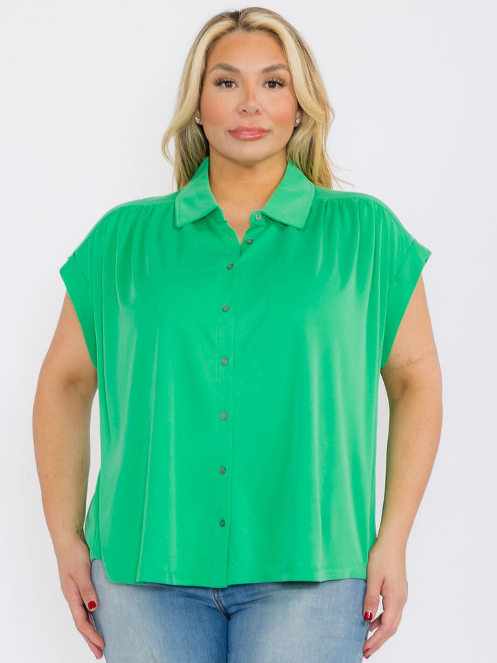 PLUS SIZE SHORT BUTTON UP BLOUSE TOP