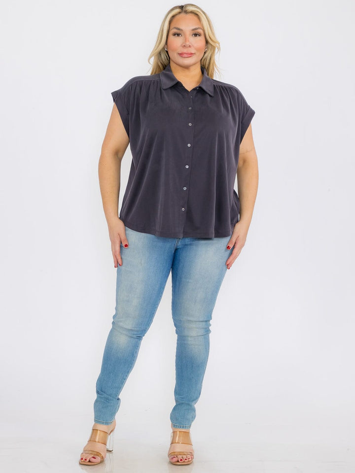 PLUS SIZE SHORT BUTTON UP BLOUSE TOP