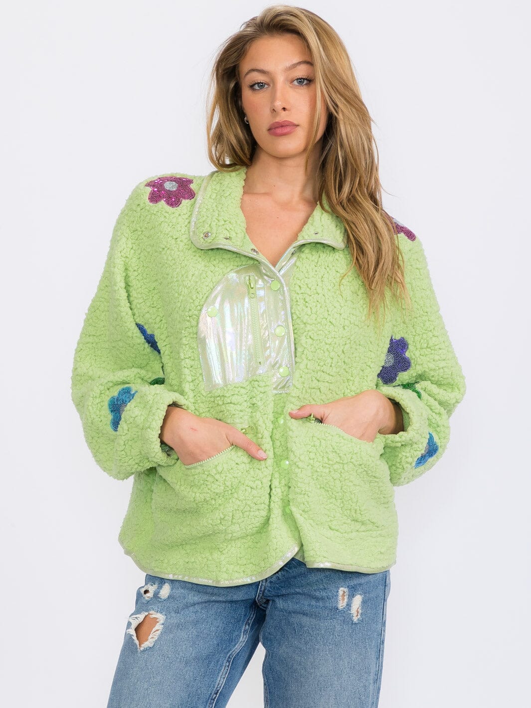 WOMEN'S LONG SLEEVES BUTTON CLOSURE FLOWERS DETAILED SHERPA SWEATER