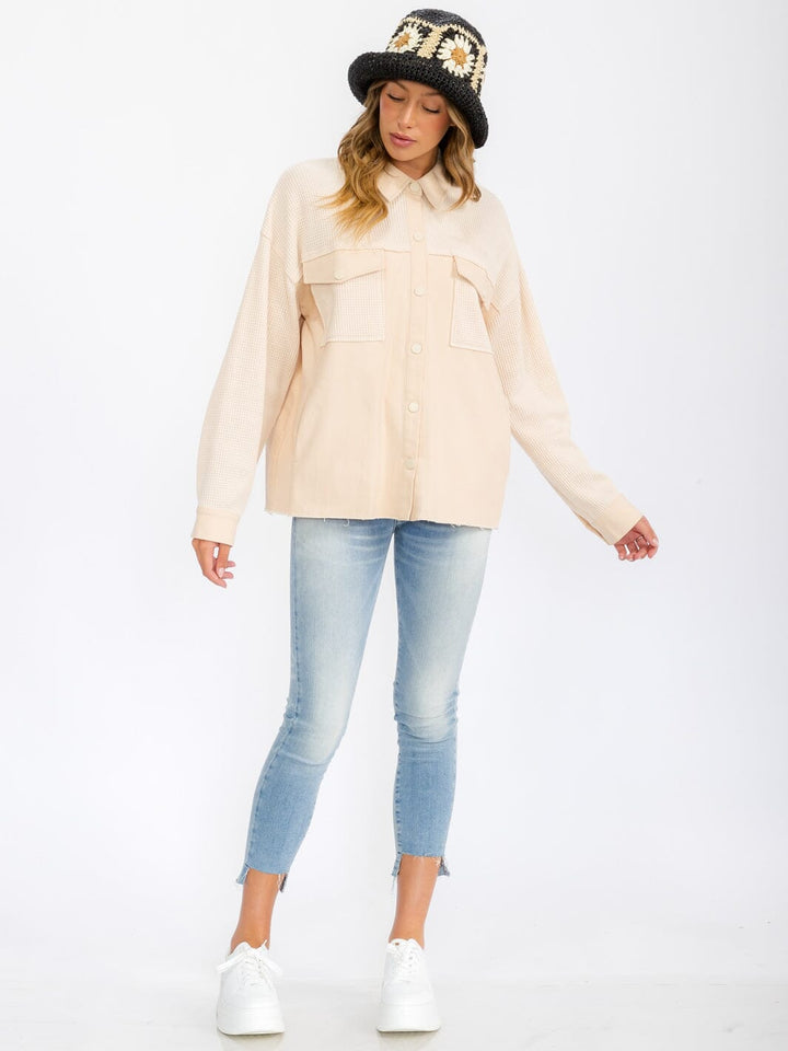 WOMEN'S LONG SLEEVE BUTTON UP FRONT POCKETS CONTRAST DENIM TOP