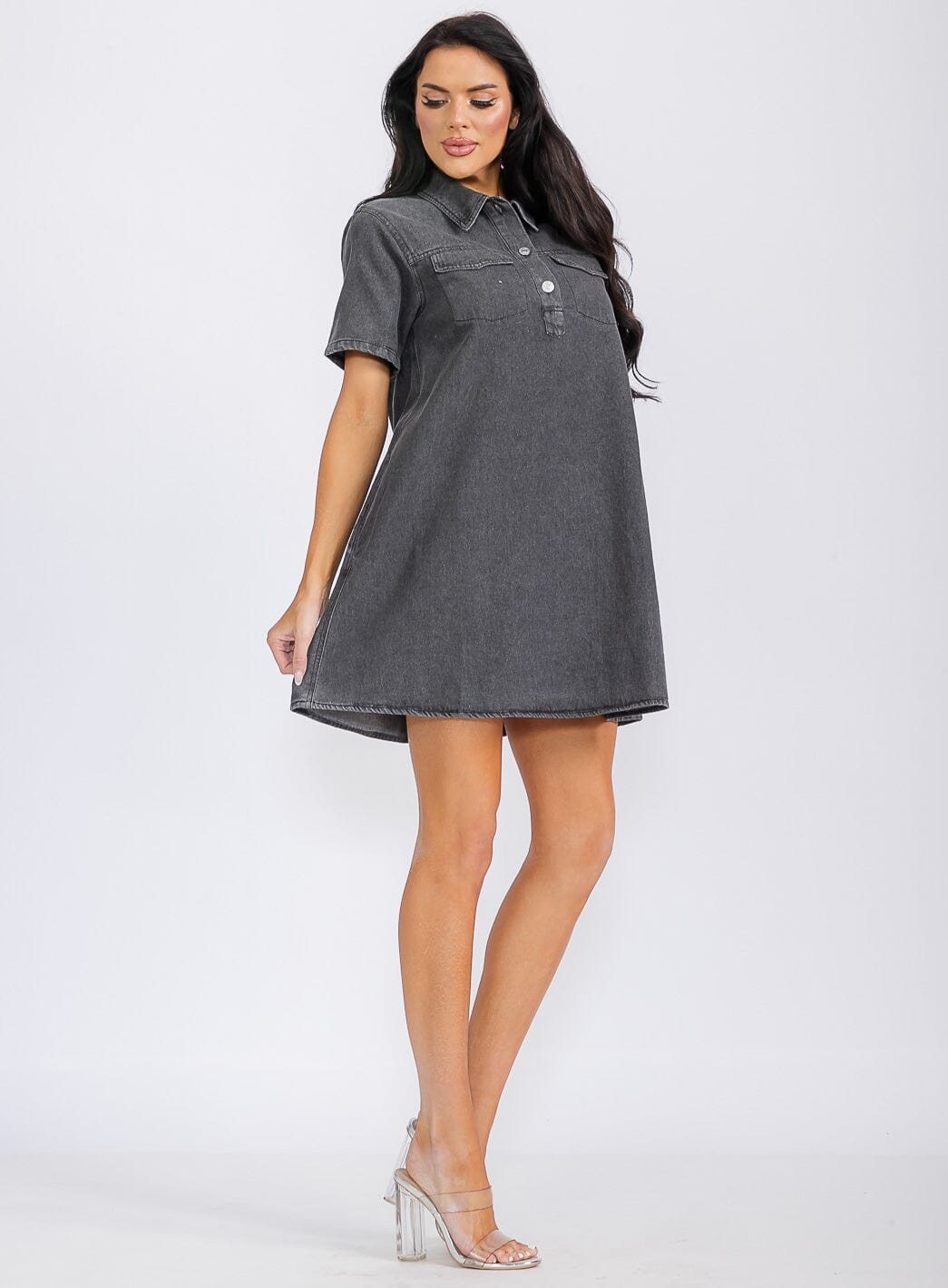 WOMEN'S SHORT SLEEVE BUTTON UP FRONT POCKETS LOOSE FIT DENIM MINI DRESS