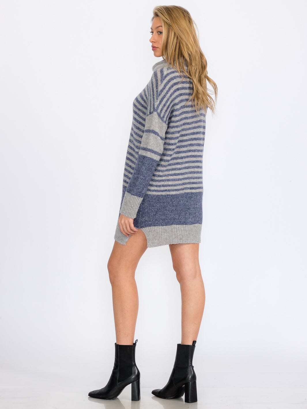 WOMEN'S LONG SLEEVE TURTLE NECK STRIPES COLORBLOCK SWEATER MINI DRESS
