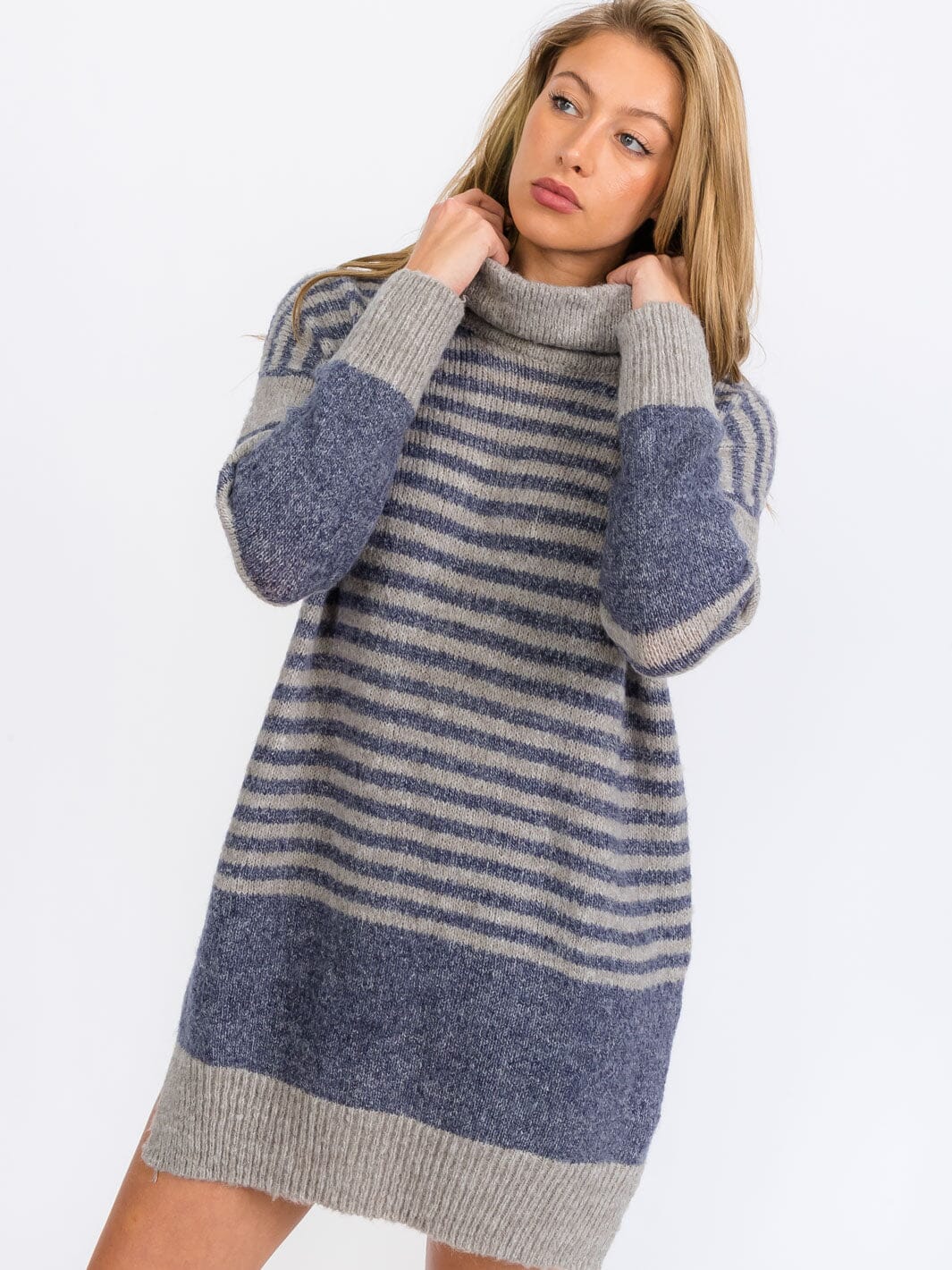 WOMEN'S LONG SLEEVE TURTLE NECK STRIPES COLORBLOCK SWEATER MINI DRESS