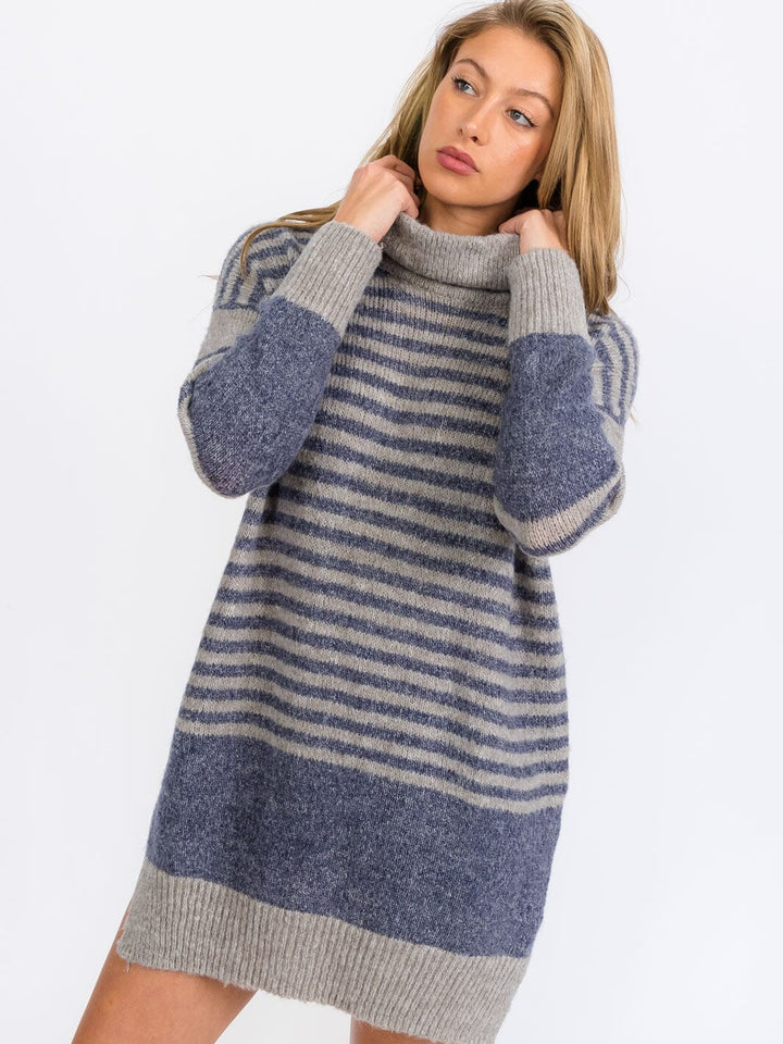 WOMEN'S LONG SLEEVE TURTLE NECK STRIPES COLORBLOCK SWEATER MINI DRESS