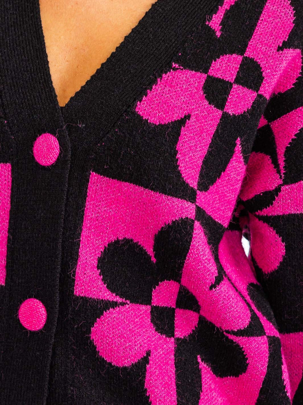 WOMEN'S LONG SLEEVE BUTTON CLOSURE FLOWER CARDIGAN SWEATER