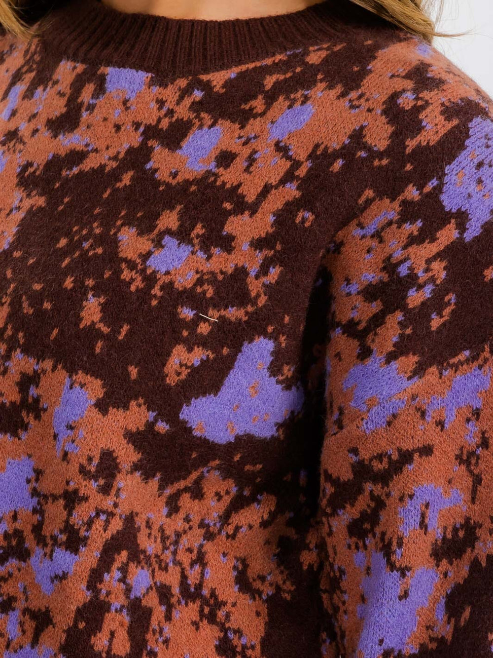 WOMEN'S LONG SLEEVE MULTI PRINT PULLOVER SWEATER