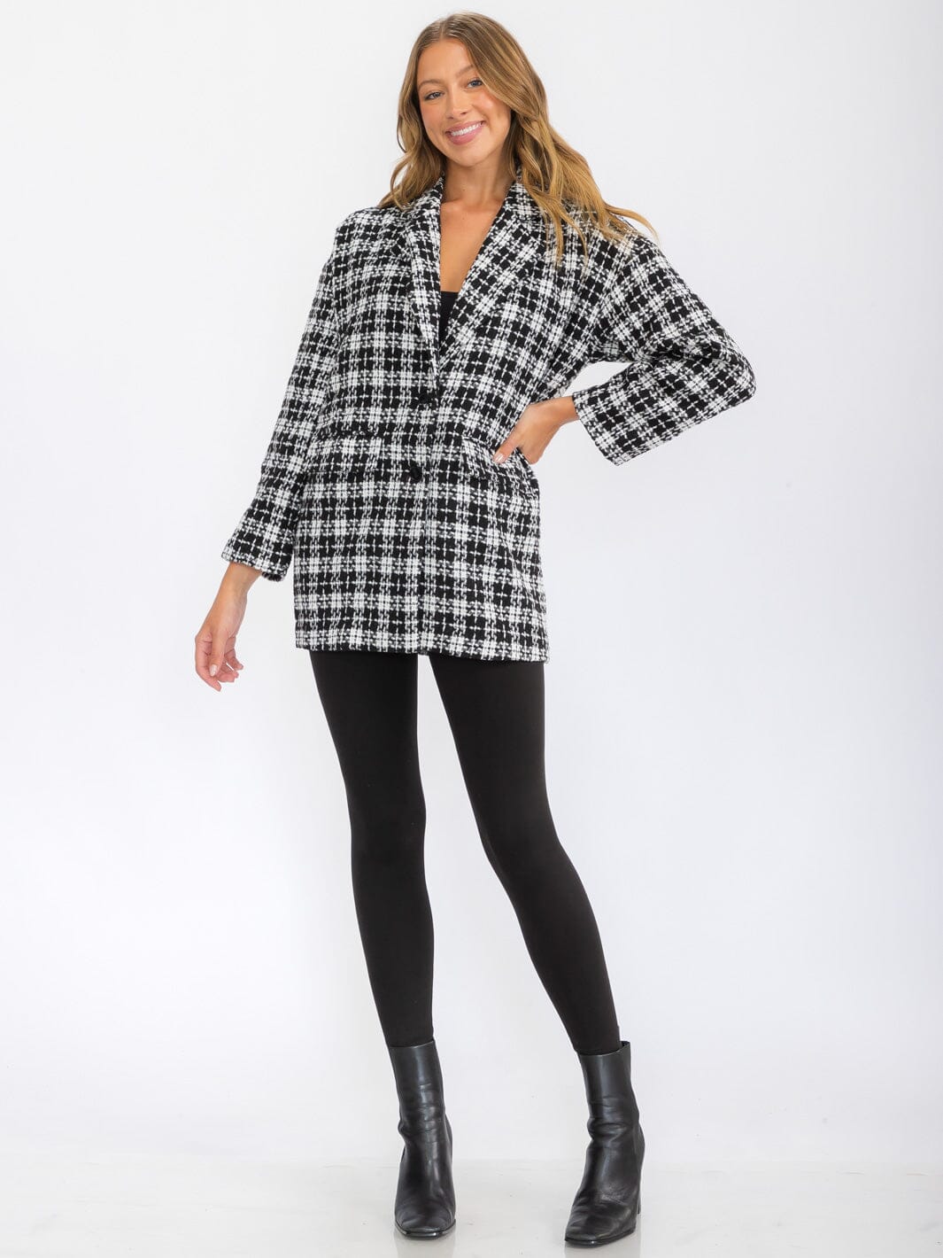 WOMEN'S LONG SLEEVE BUTTON CLOSURE FRONT POCKETS PLAID JACKET