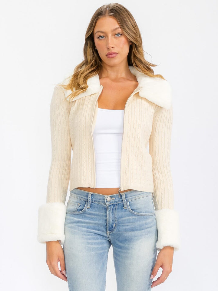 WOMEN'S LONG SLEEVE ZIP UP CANLE KNIT SHERPA DETAILED SWEATER