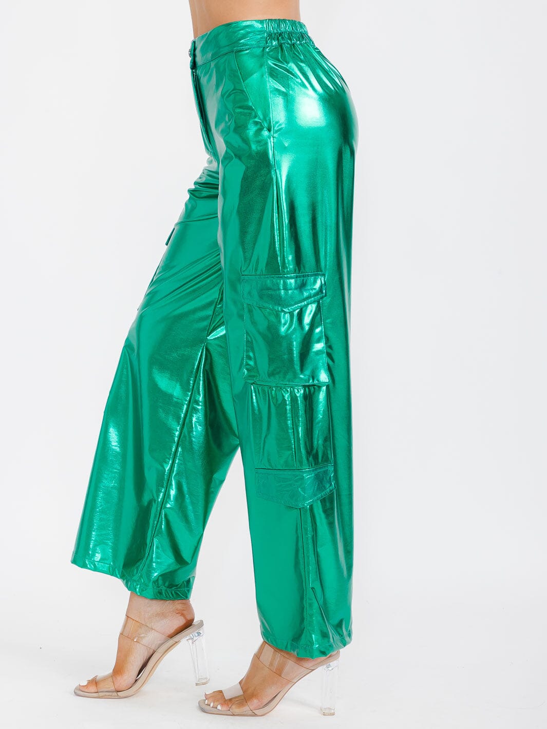 WOMEN'S BUTTON CLOSURE CARGO POCKETS METALLIC WIDE LEG PANTS