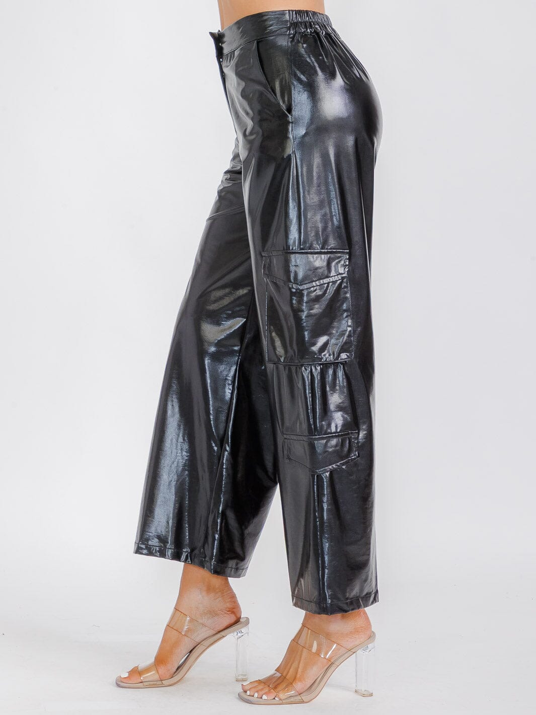 WOMEN'S BUTTON CLOSURE CARGO POCKETS METALLIC WIDE LEG PANTS