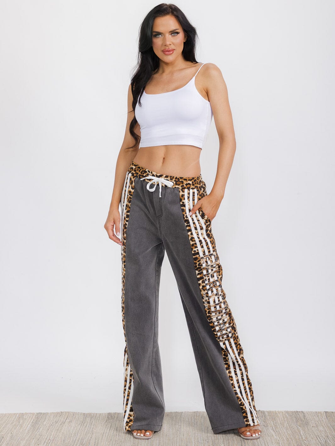WOMEN'S ELASTIC WAIST SELF TIE POCKETS WIDE LEG ANIMAL PRINT DENIM PANTS