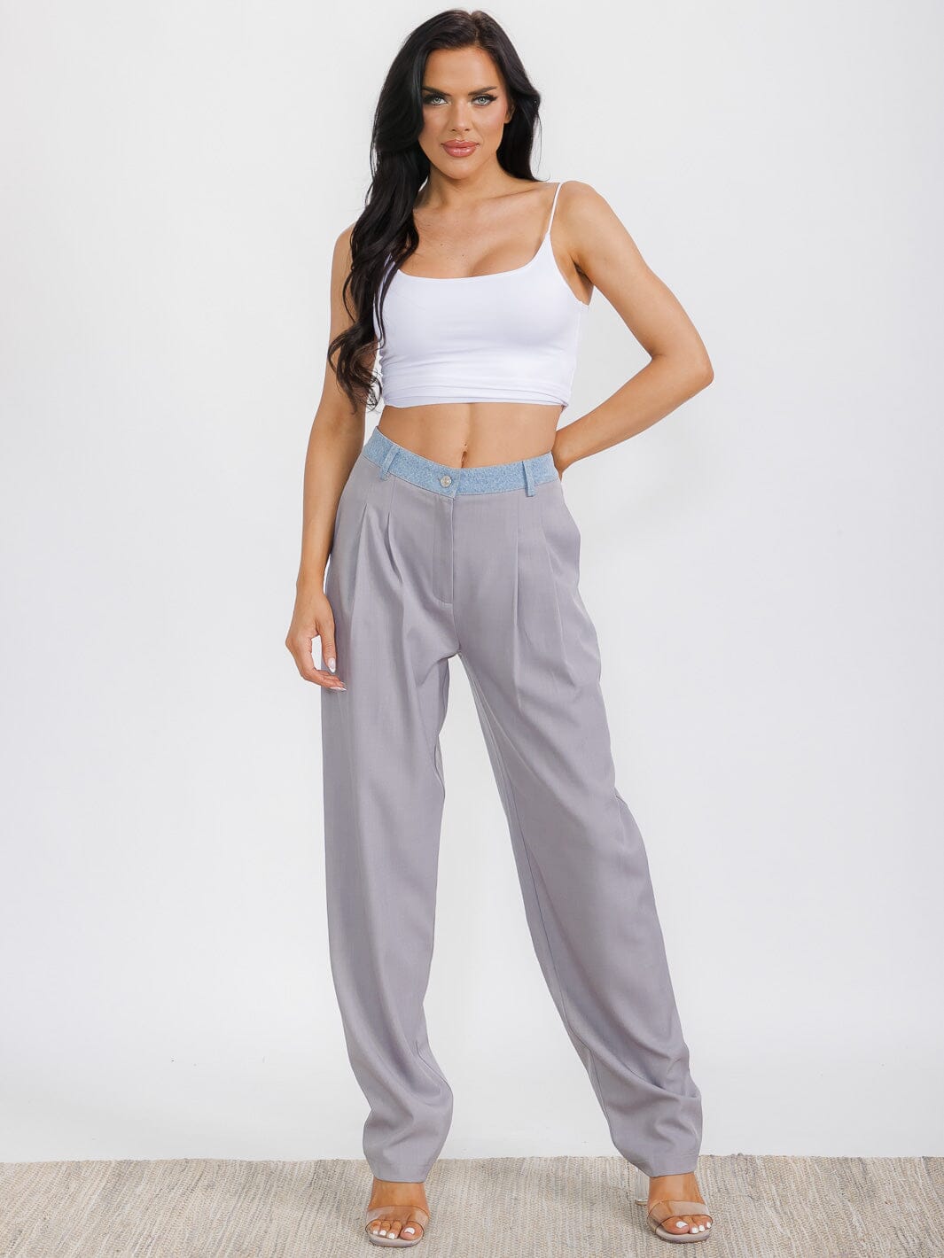 WOMEN'S BUTTON CLOSURE FRONT POCKETS PLEATED PANTS