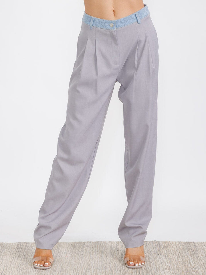 WOMEN'S BUTTON CLOSURE FRONT POCKETS PLEATED PANTS