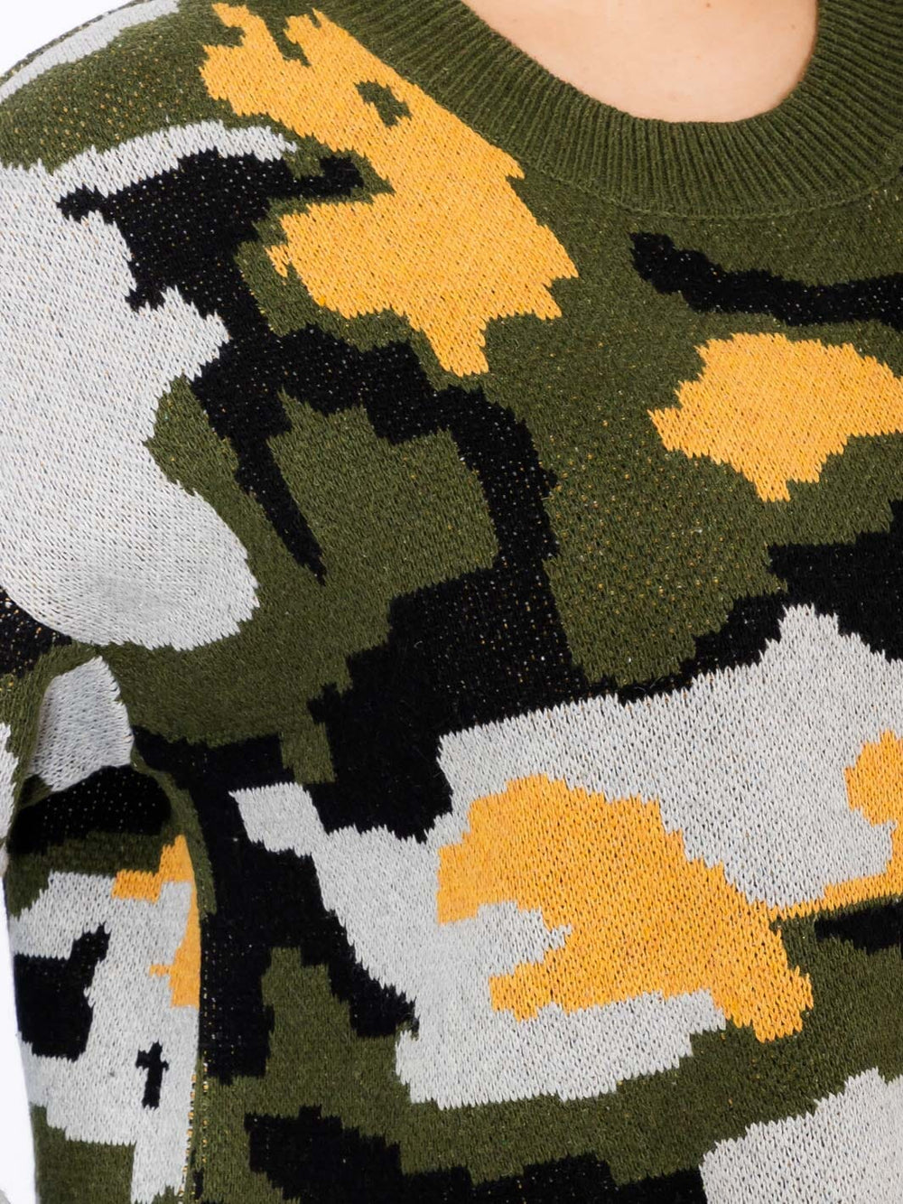 PLUS SIZE LONG SLEEVE CAMO PRINT PULLOVER SWEATER