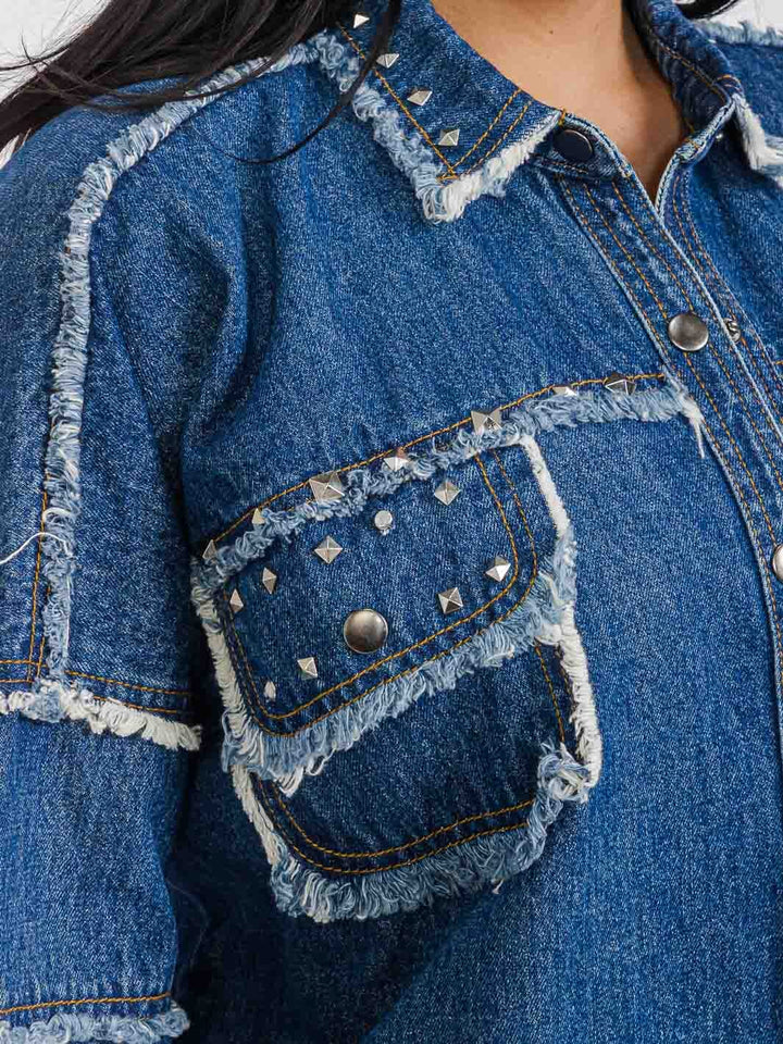 WOMEN'S LONG SLEEVE BUTTON CLOSURE STUDS DETAILED DENIM JACKET