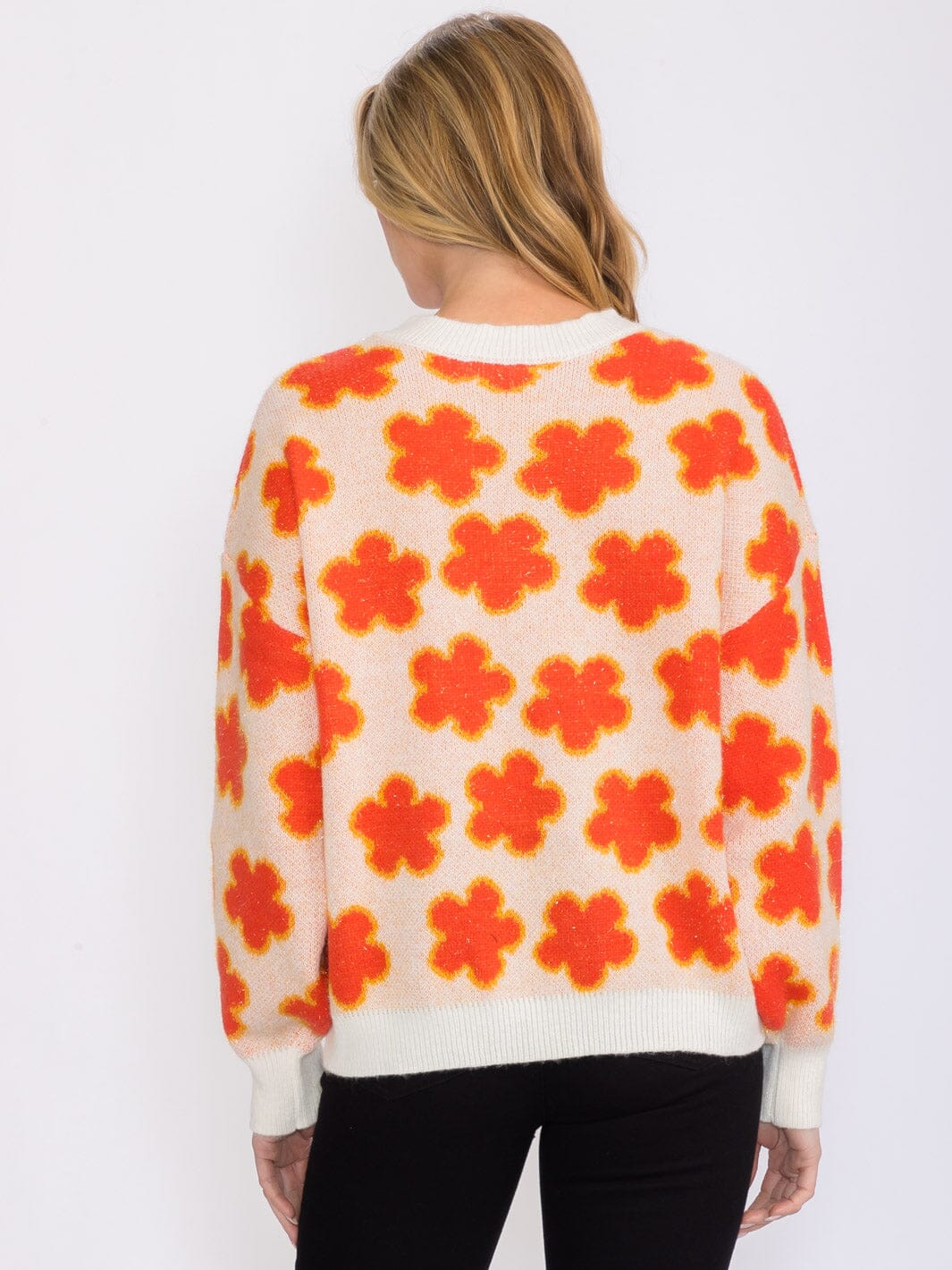 WOMEN'S LONG SLEEVES BUTTON CLOSURE FLOWERS DETAILED SHERPA SWEATER (Copy)