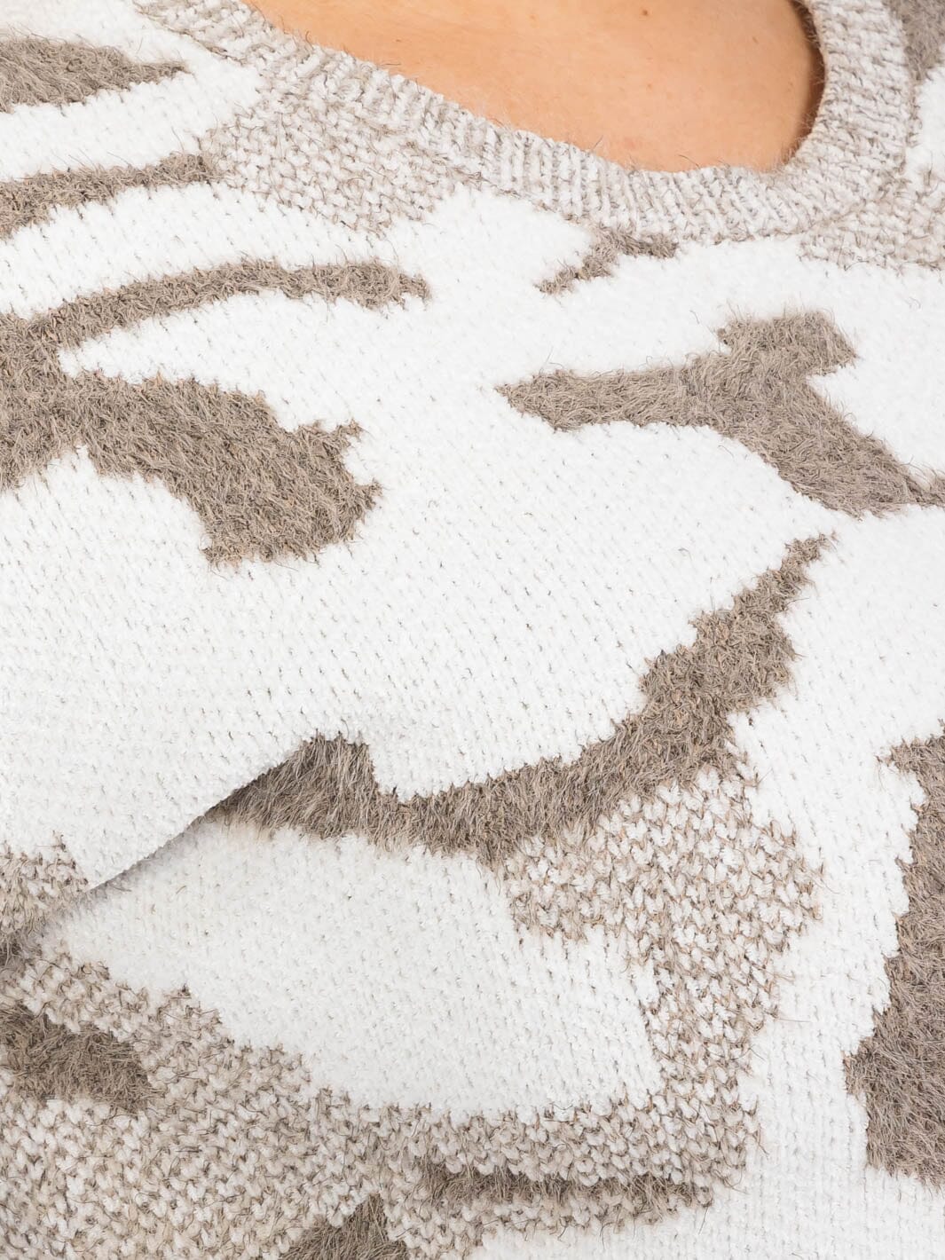 PLUS SIZE LONG SLEEVES PULLOVER HIGH-LOW COLORBLOCK CAMO PRINT SWEATER