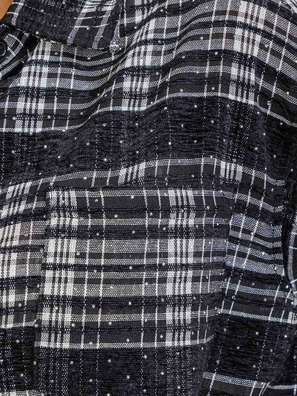 WOMEN'S LONG SLEEVES BUTTON UP HIGH-LOW PLAID STUDS SHIRT