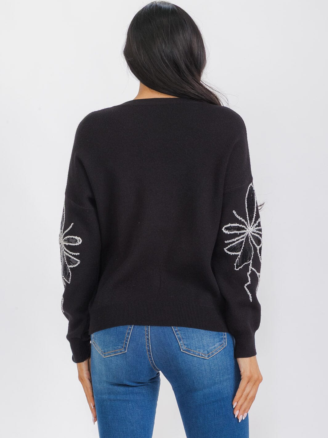 WOMEN'S LONG SLEEVE SEQUINS DETAILED PULLOVER SWEATER