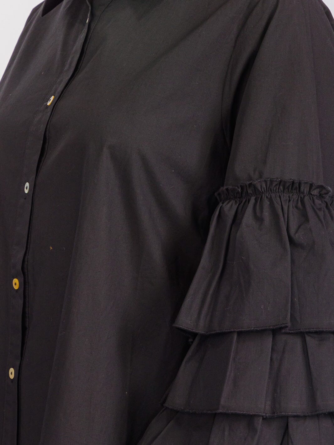 WOMEN'S LONG TIERED SLEEVES BUTTON UP HIGH-LOW BLOUSE