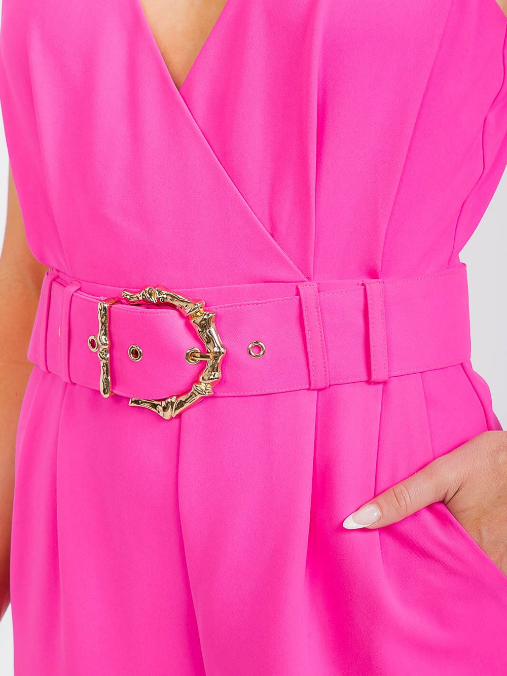 WOMEN'S SLEEVELESS SURPLICE BELTED FRONT POCKETS WIDE LEG JUMPSUIT